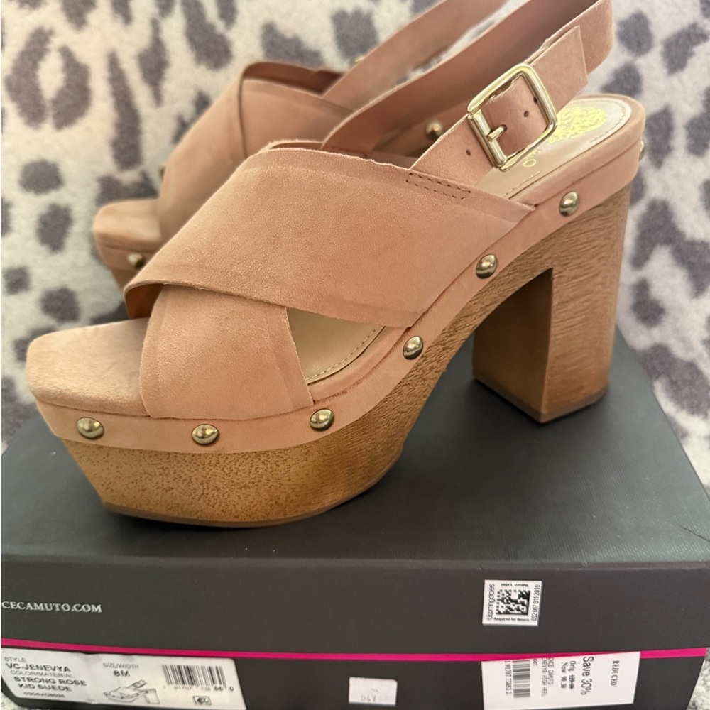 NIB Vince Camuto Women's Tan Platform Sandals Size 8 - Picture 2 of 5